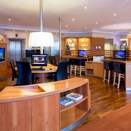 Sheraton Duesseldorf Airport Hotel Ngoại thất bức ảnh