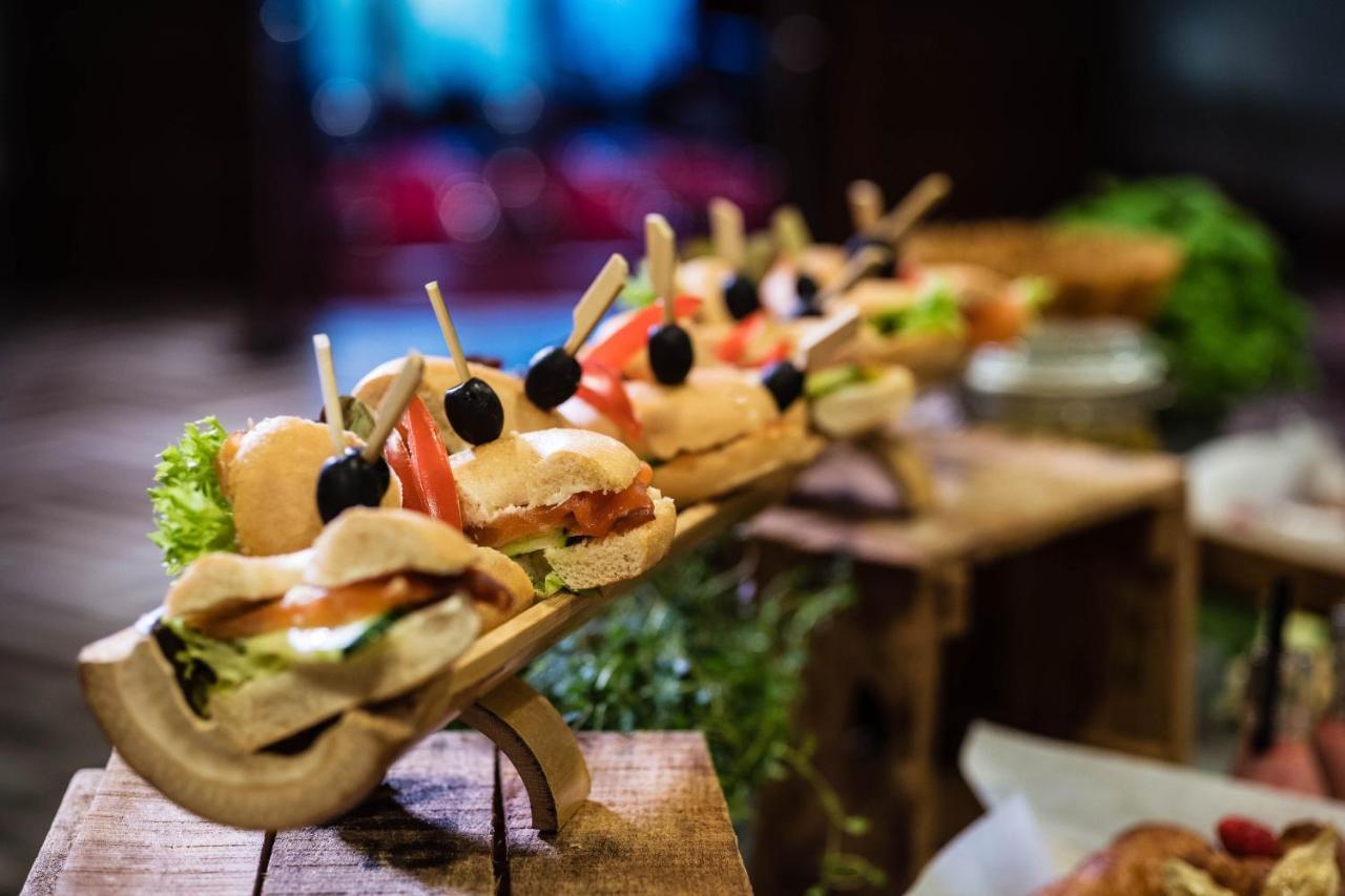 Sheraton Duesseldorf Airport Hotel Ngoại thất bức ảnh