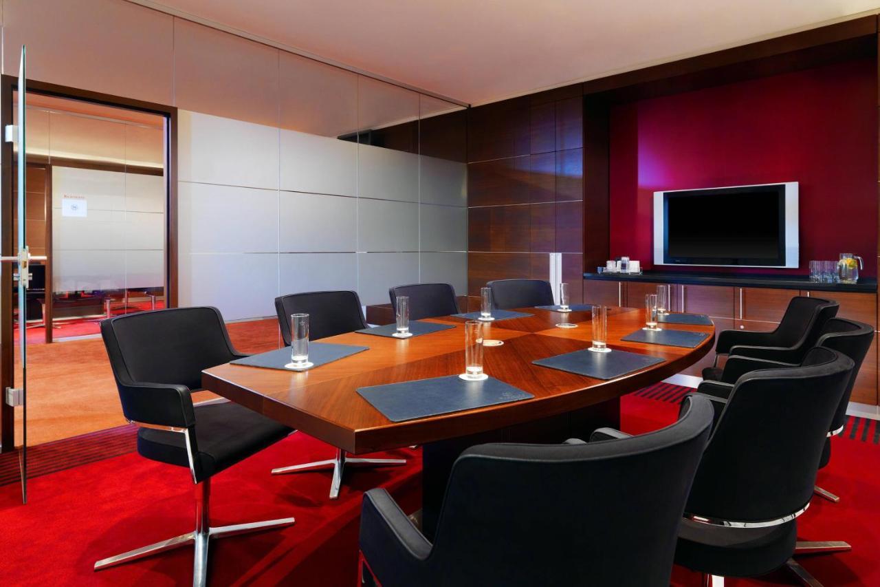 Sheraton Duesseldorf Airport Hotel Ngoại thất bức ảnh