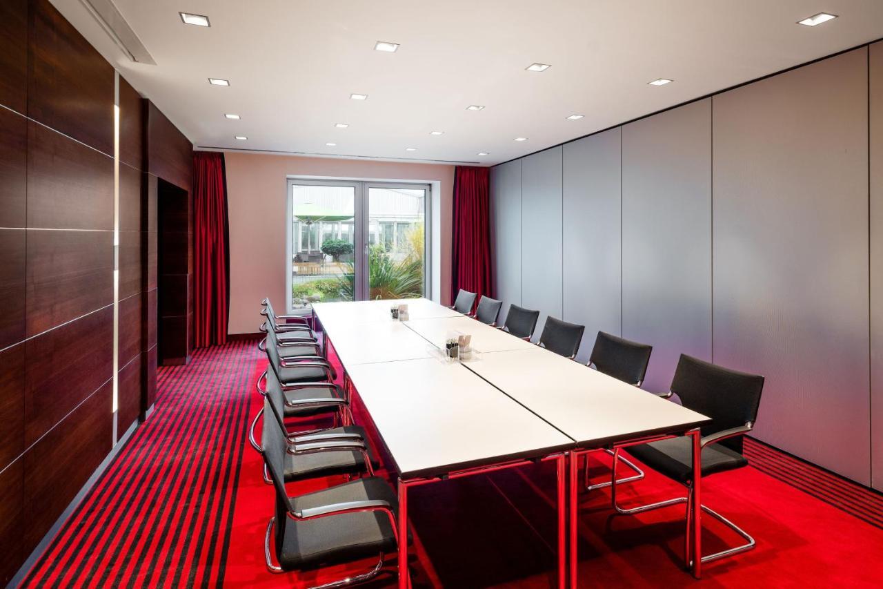 Sheraton Duesseldorf Airport Hotel Ngoại thất bức ảnh