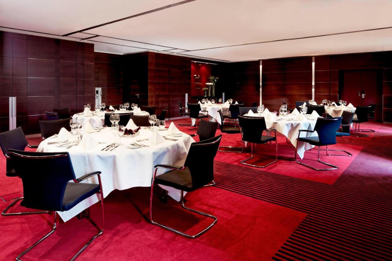 Sheraton Duesseldorf Airport Hotel Ngoại thất bức ảnh