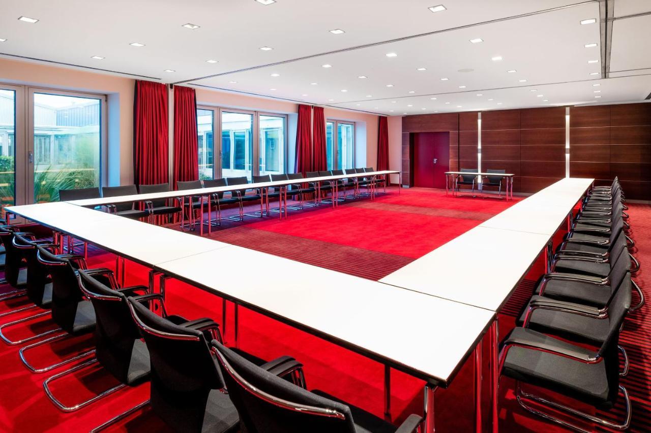 Sheraton Duesseldorf Airport Hotel Ngoại thất bức ảnh