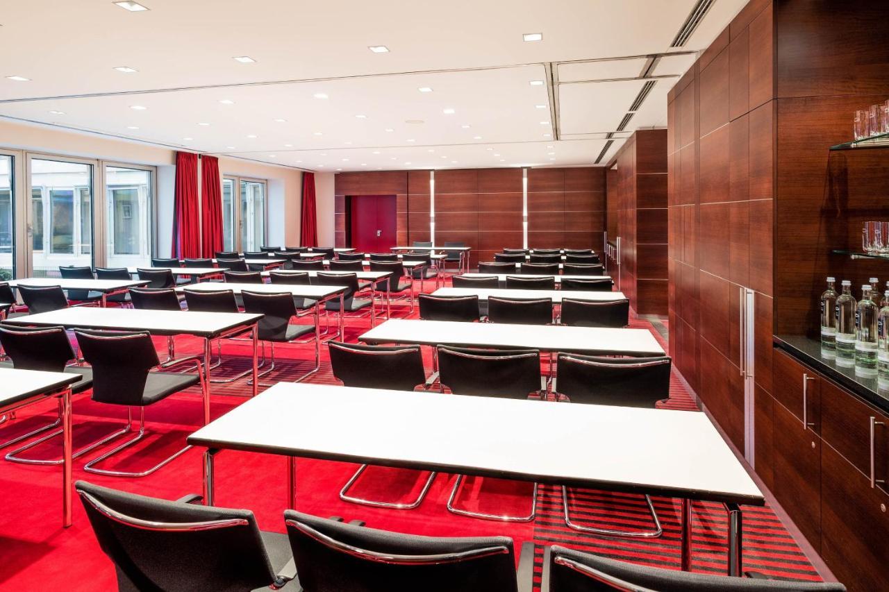 Sheraton Duesseldorf Airport Hotel Ngoại thất bức ảnh