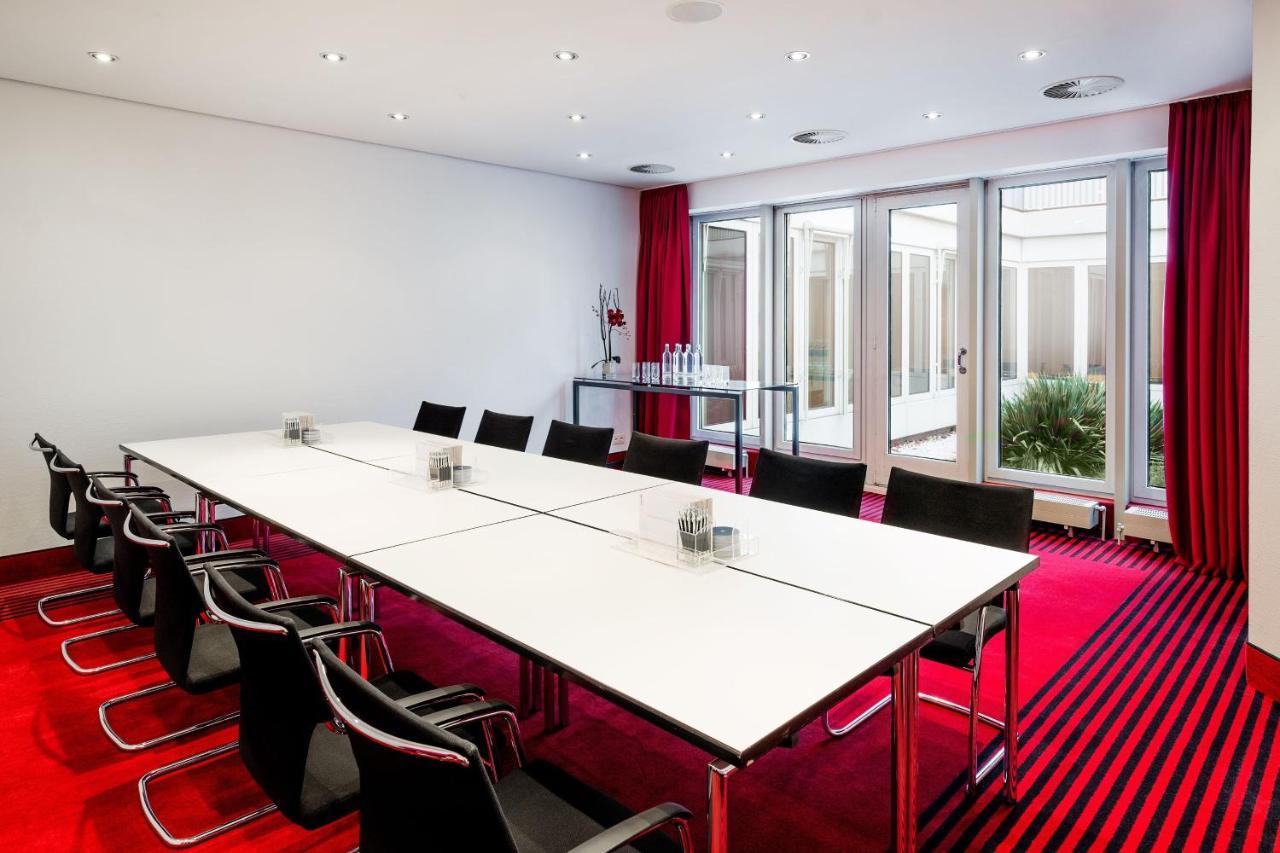 Sheraton Duesseldorf Airport Hotel Ngoại thất bức ảnh