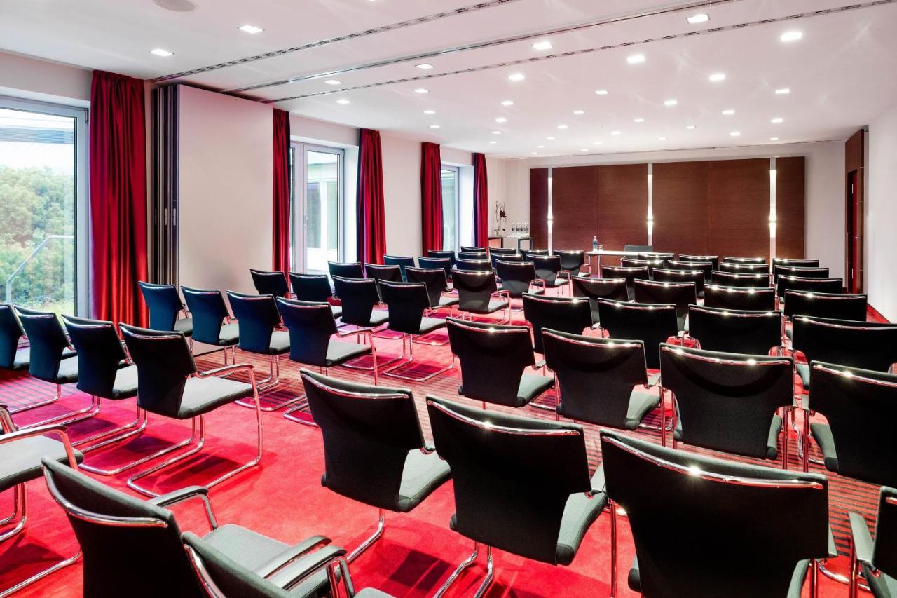 Sheraton Duesseldorf Airport Hotel Ngoại thất bức ảnh