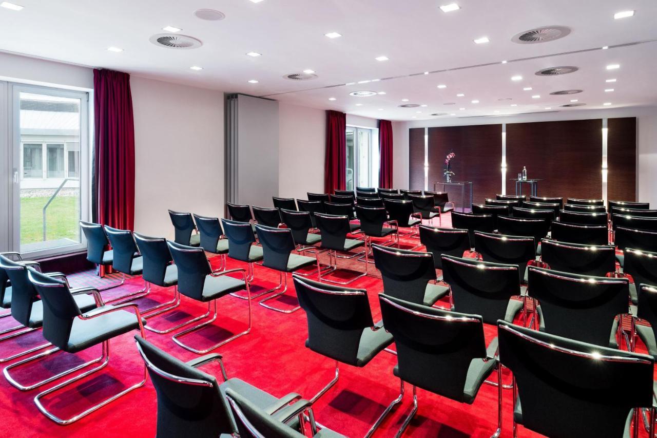 Sheraton Duesseldorf Airport Hotel Ngoại thất bức ảnh