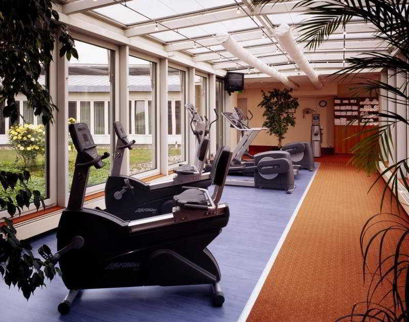 Sheraton Duesseldorf Airport Hotel Ngoại thất bức ảnh